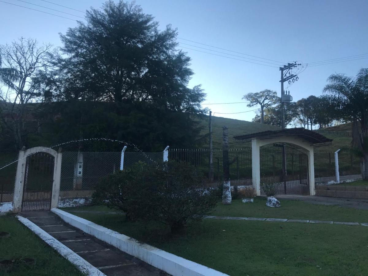 فيلا Sitio Dos Rodrigues Lindóia المظهر الخارجي الصورة