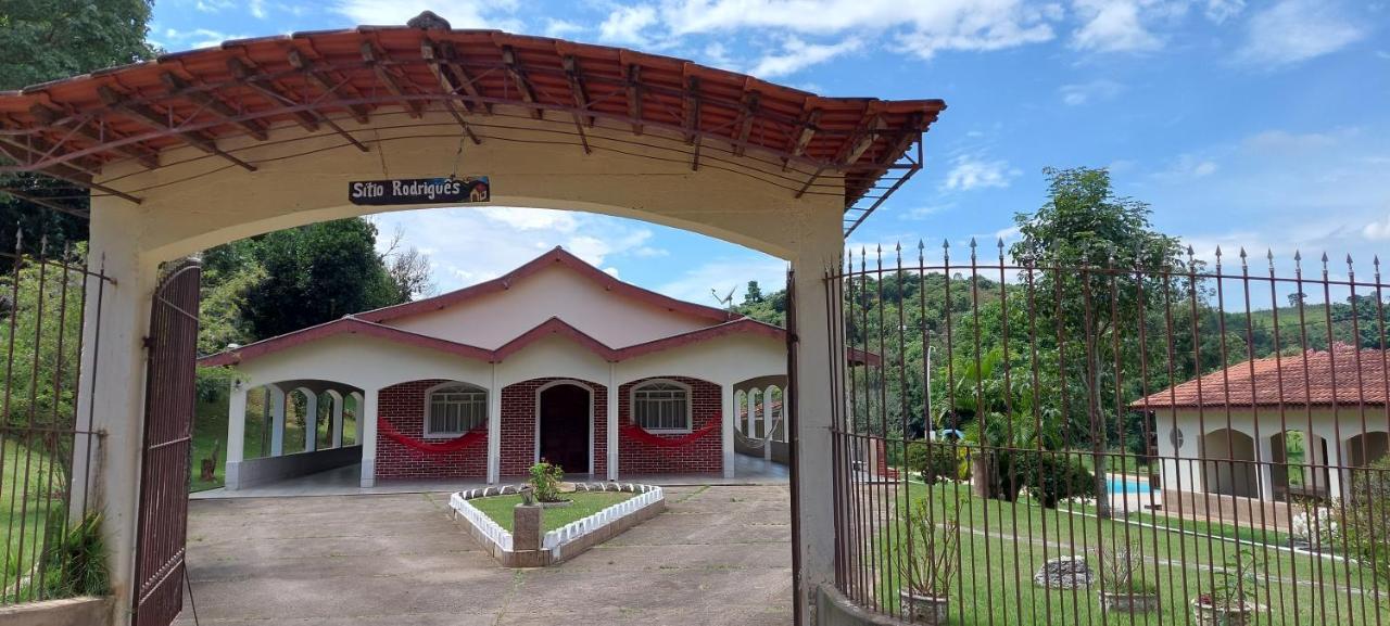 فيلا Sitio Dos Rodrigues Lindóia المظهر الخارجي الصورة